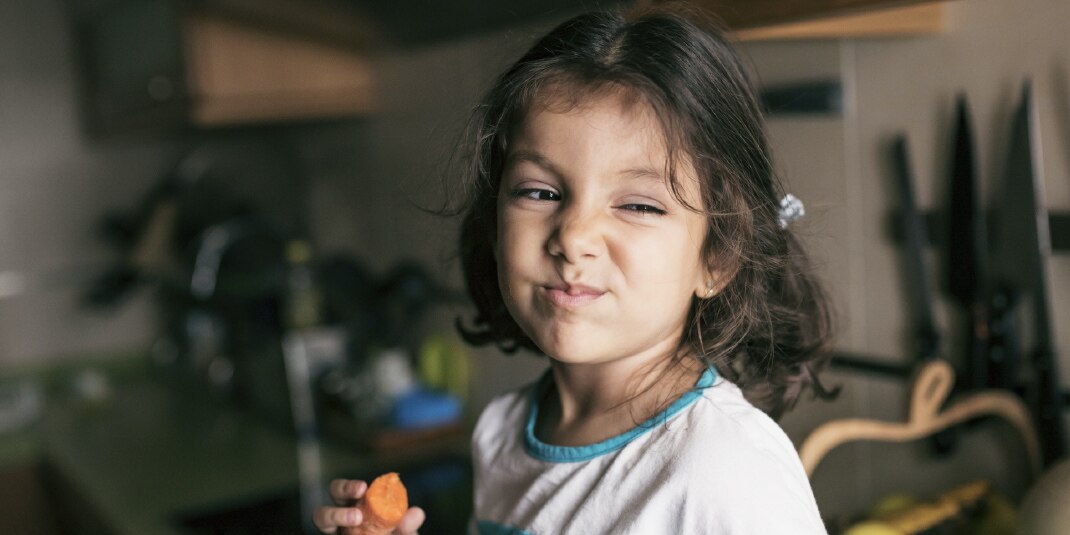 veggie girl mking funny facce