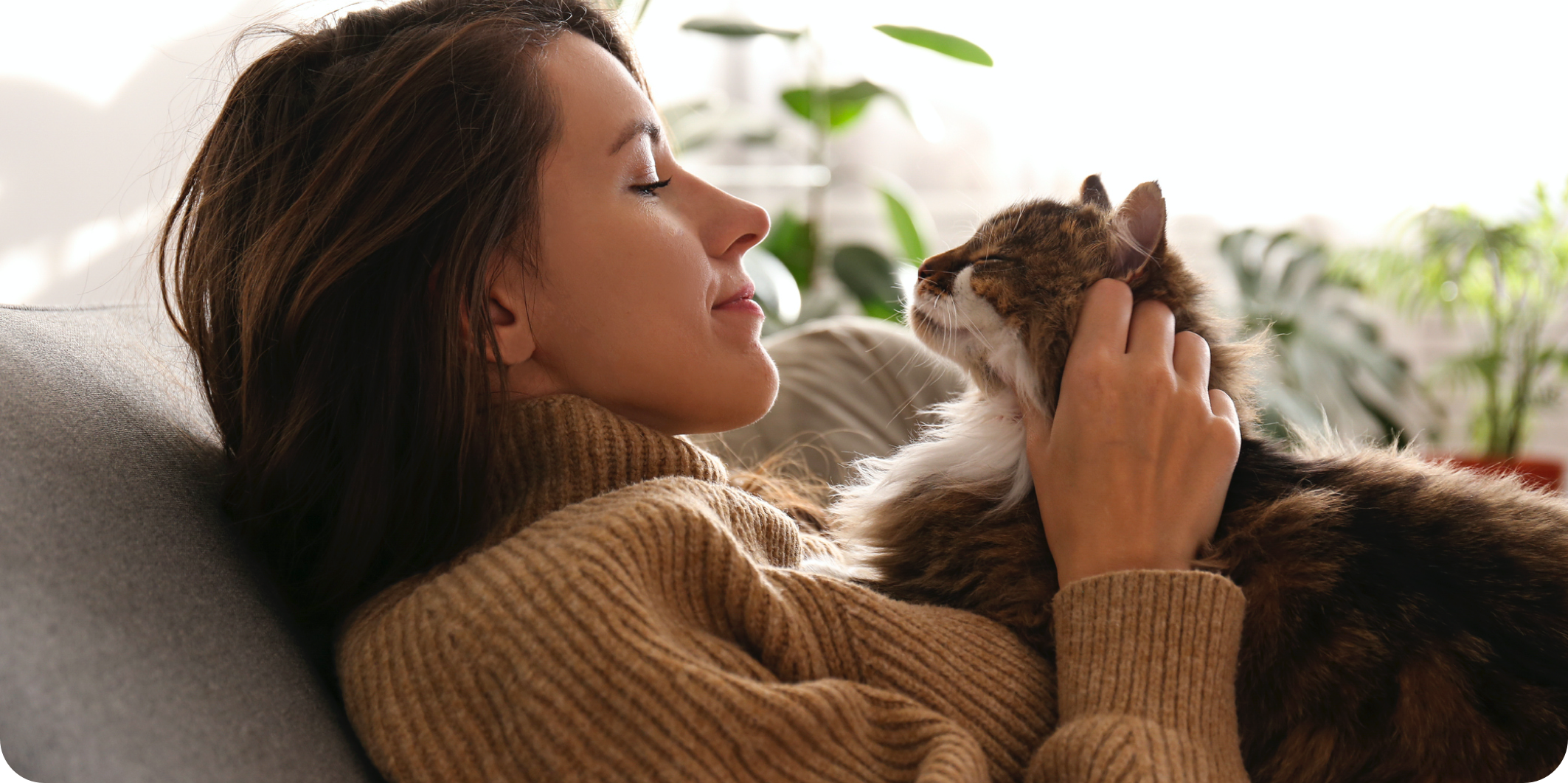 Frau mit Katze