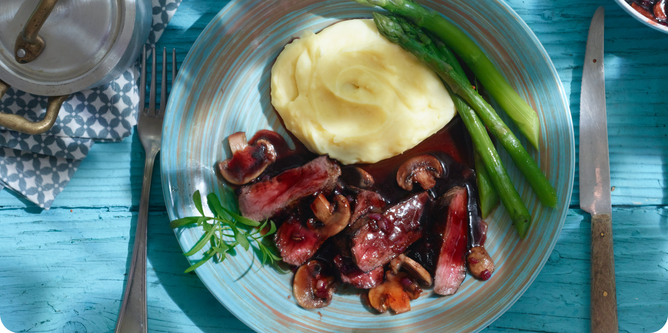 Rindfleisch mit Granatapfelsauce