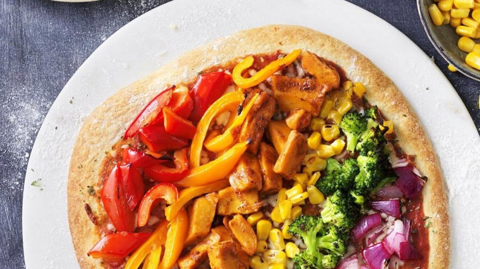 Pizza_arc-en-ciel_avec_filets_marinés_végans