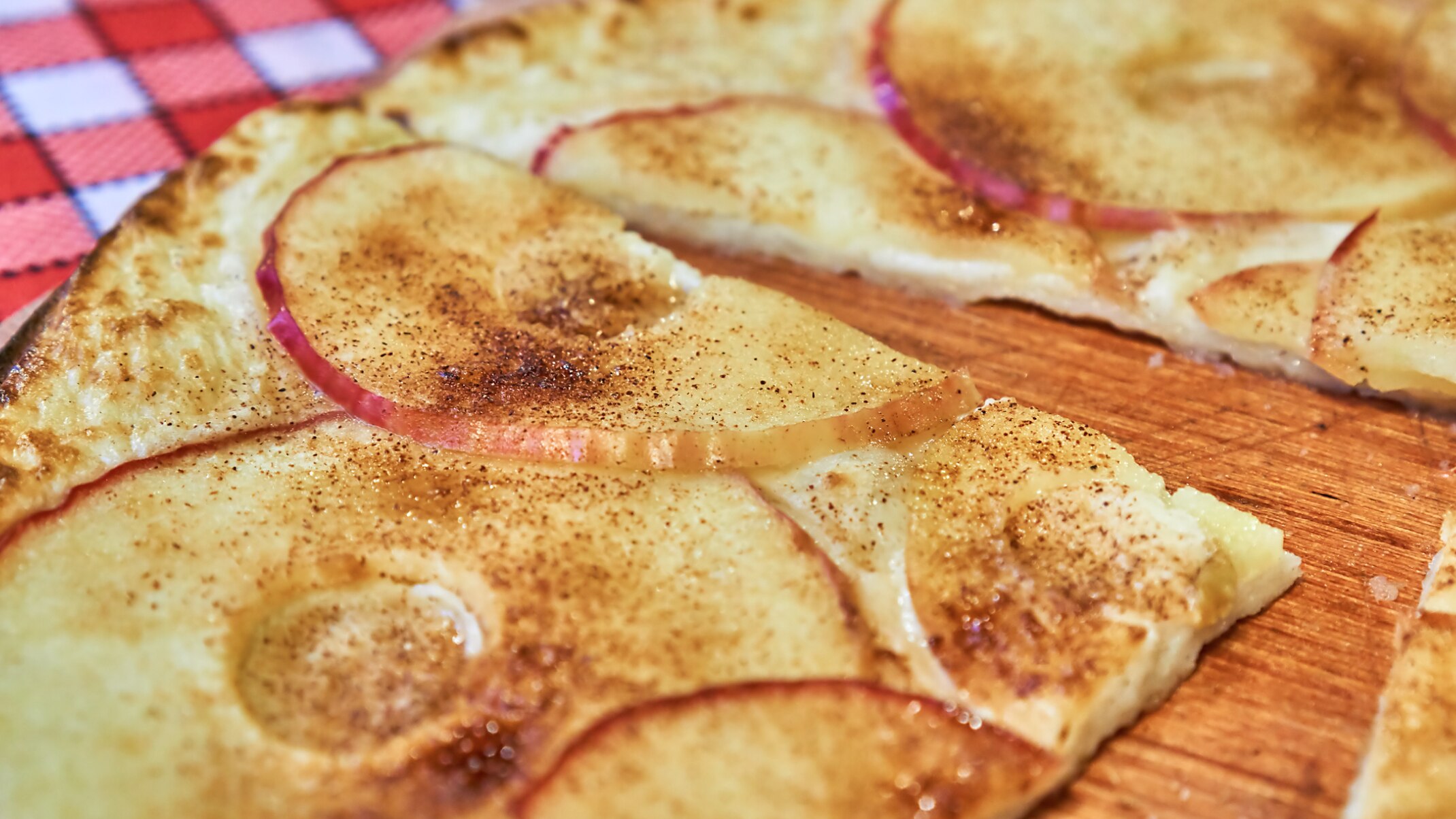 Tarte flambée aux pommes