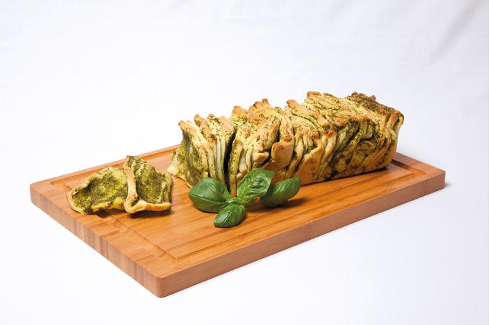 Pain plumé au pesto