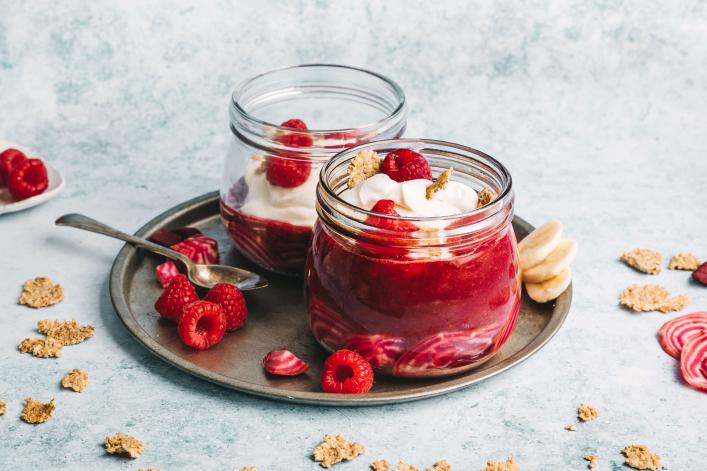 FITNESS® Granola yoghurt smoothie