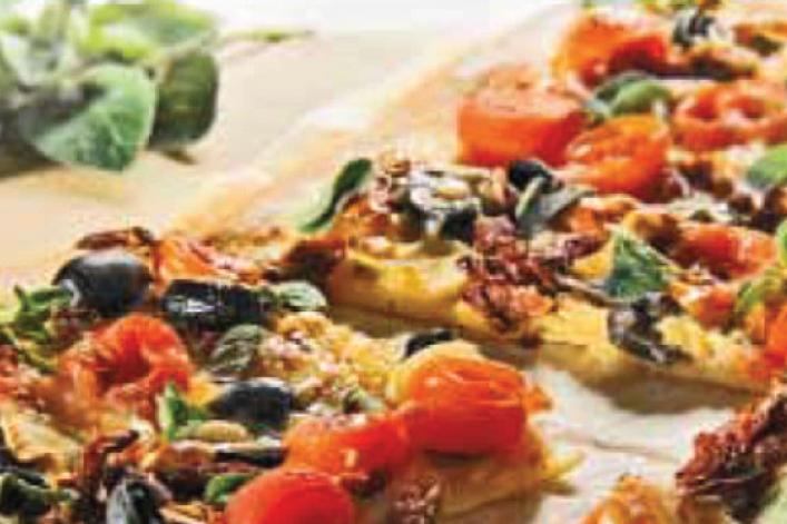 Flammkuchen mit Tomaten Flammkuchen mit Tomaten