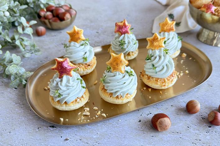 Feuilletés et arbres au fromage bleu PLAT PRINCIPAL HORIZONTAL Feuilletés et arbres au fromage bleu PLAT PRINCIPAL HORIZONTAL