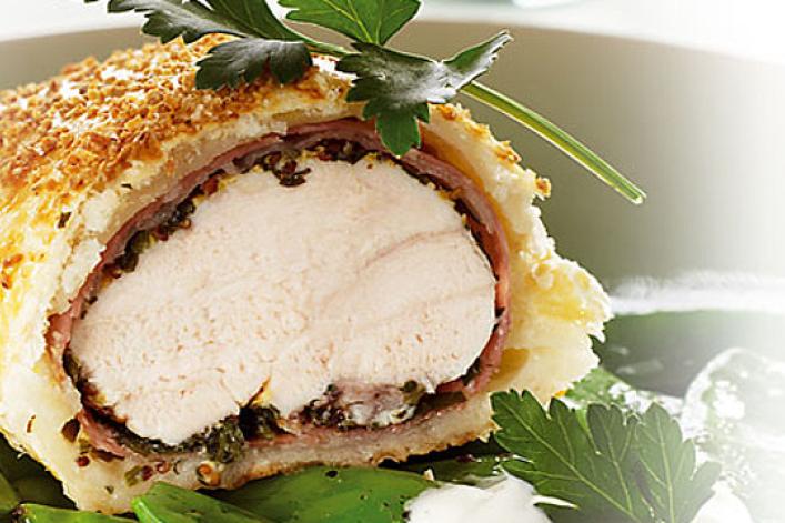 Pouletbrüstchen im Blätterteigmantel