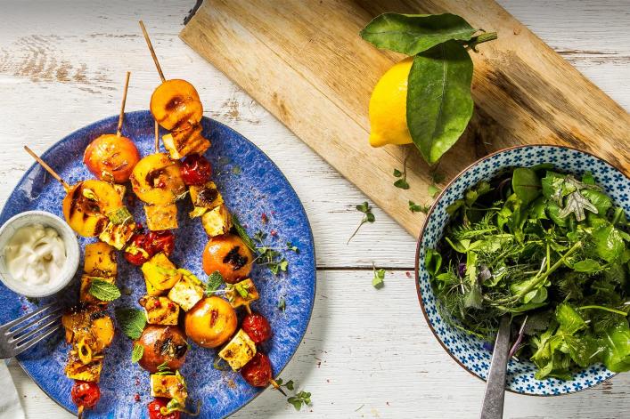 Prunes et légumes bien piqués