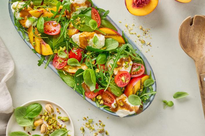 Salade de pĂȘches et burrata avec sauce Ă salade Balsamico THOMY Salade de pĂȘches et burrata avec sauce Ă salade Balsamico THOMY