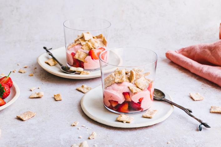 Cini-Minis® Crunchy Yogurt Sundaes