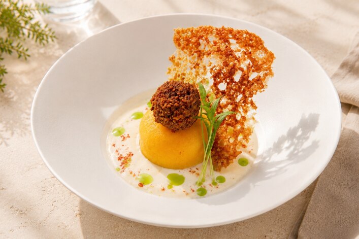 Avocado Causa au poulet croustillant et sauce Acevichada Avocado Causa au poulet croustillant et sauce Acevichada