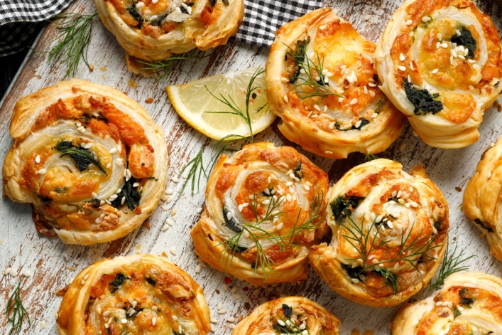 Roses feuilletées au saumon