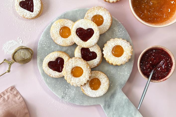 Biscotti occhi di bue ripieni di marmellata