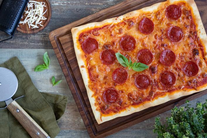 pizza au pepperoni PLAT PRINCIPAL