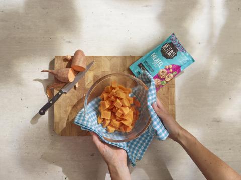 6.15.1 Rezept MEZEAST Falafel Sweet Patao Schritt 1