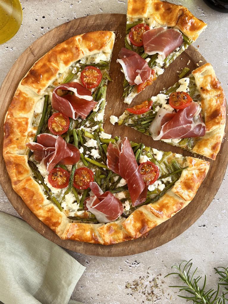 Galette aux asperges et au jambon 9-16