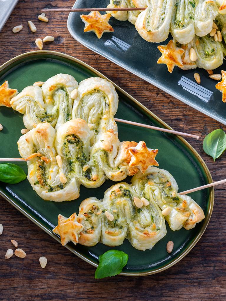 Sapins en pâte feuilletée au pesto