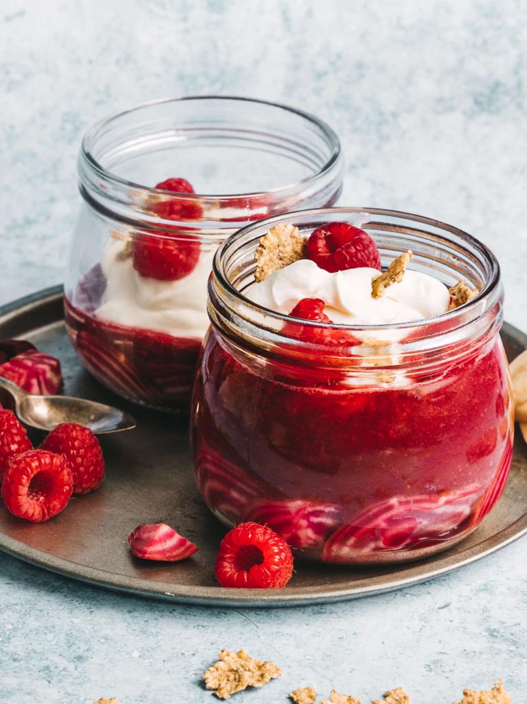 FITNESS® Granola yoghurt smoothie