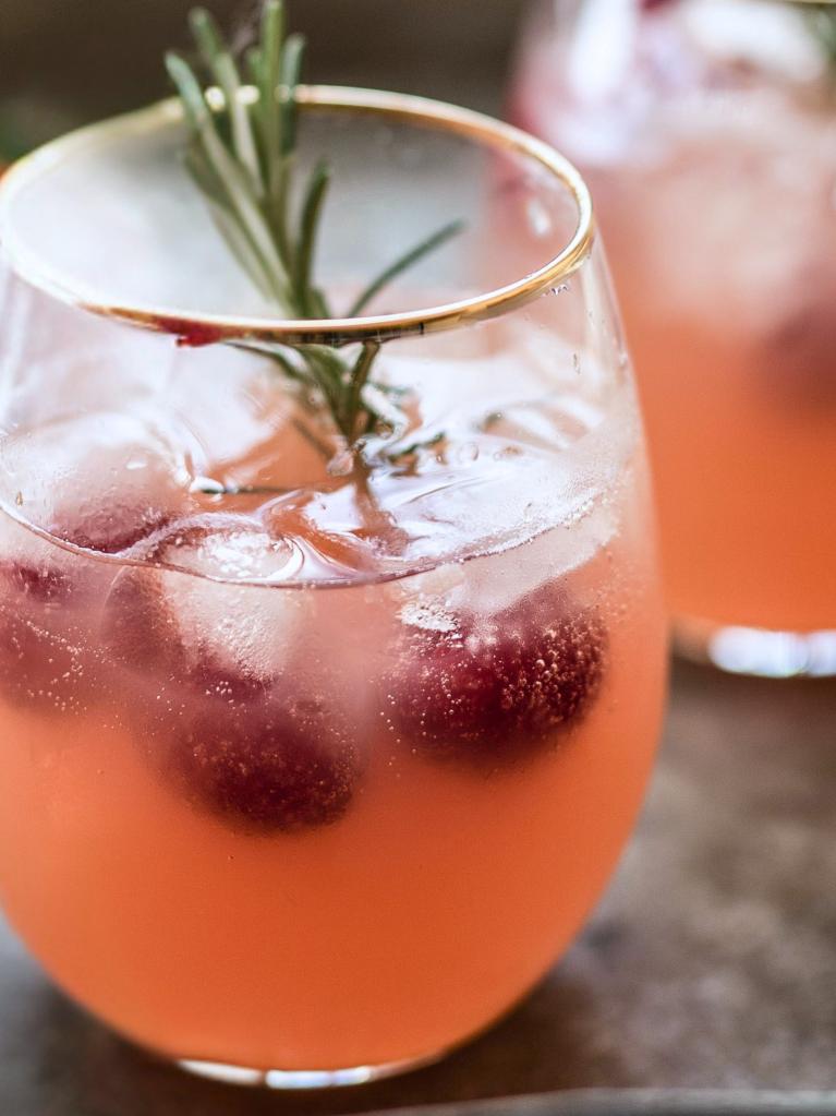 Spritz Rosé Mocktail aux Agrumes