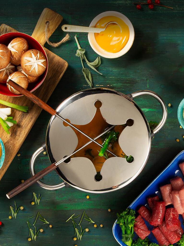 Fondue Chinoise: Meat & Greet