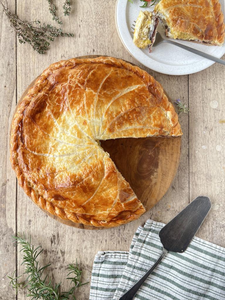 BUITONI_ZEUR_EN_ThisCallsForBuitoniH1_LeekAndCodSavoryPie_Image_2x3