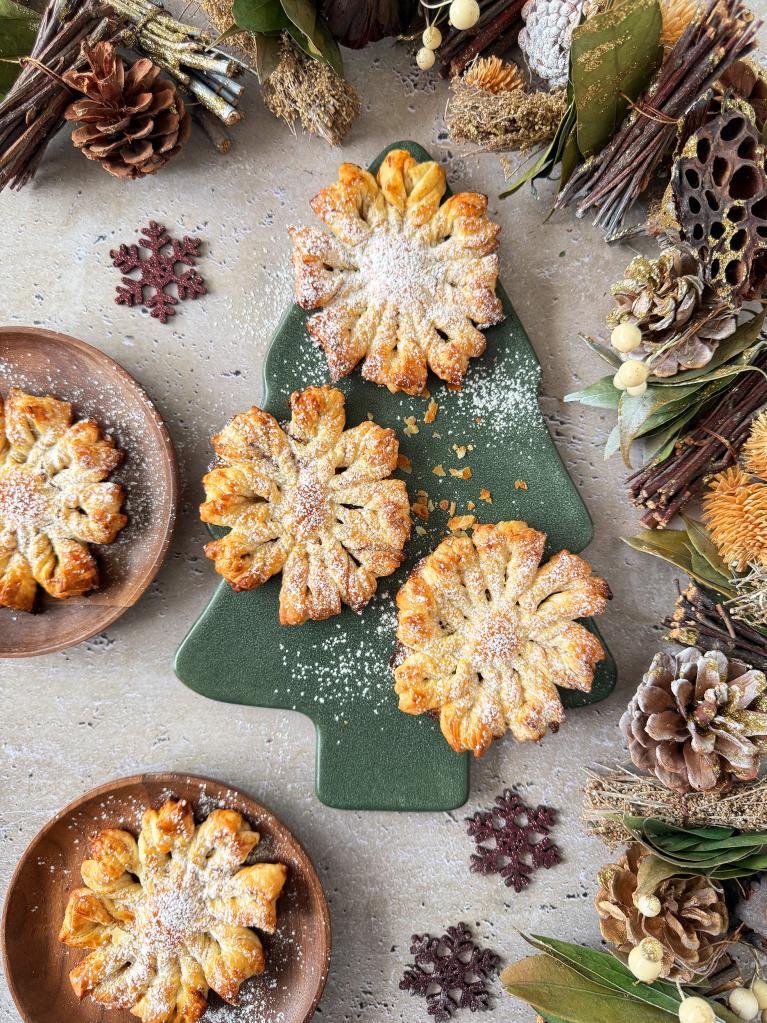 Schneeflocken aus Blätterteig HAUPTVERTIKAL