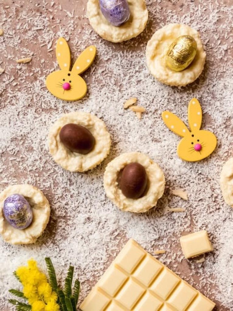 Nids de Pâques au Chocolat Blanc et Mini-Oeufs