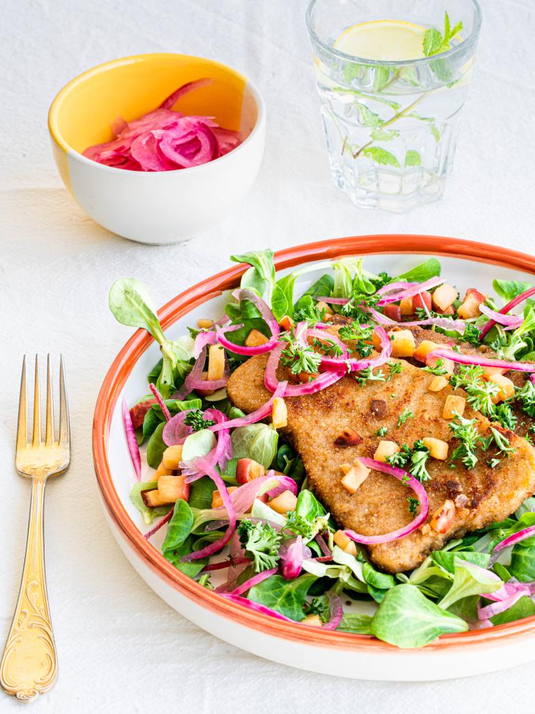 Sensational schnitzel sald