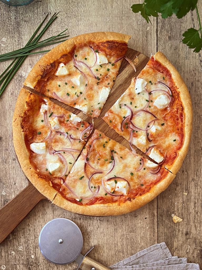 BUITONI_ZEUR_EN_ThisCallsForBuitoniH1_FourCheeseOnionPizza_Image_9x16