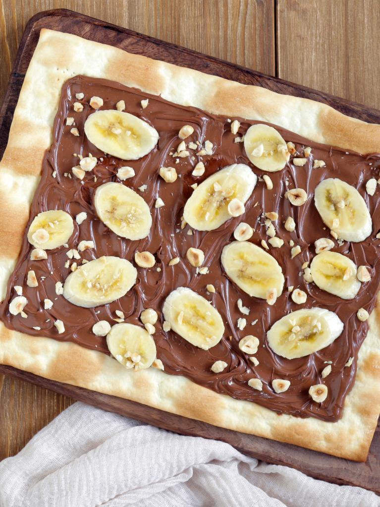 PIZZA AU CHOCOLAT ET À LA BANANE Horizontale Basse