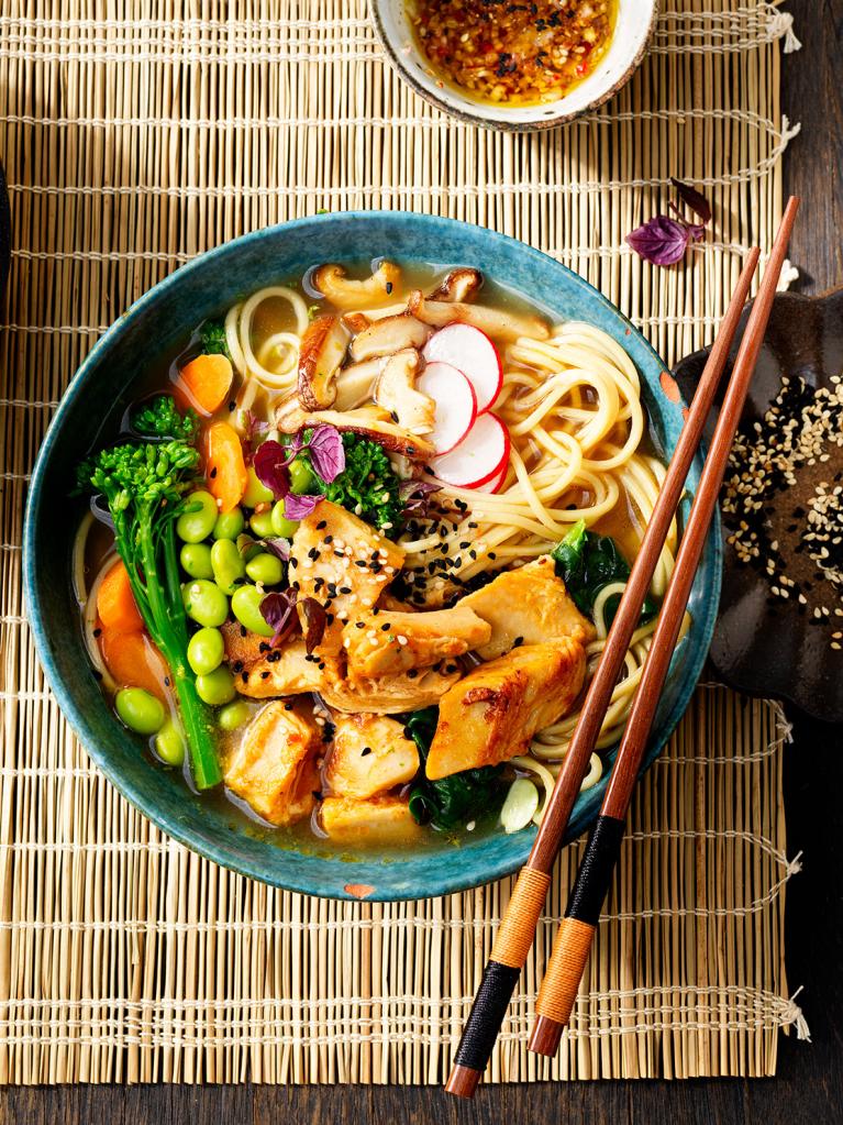 Japanische Miso-Suppe und Ramen-Nudeln!