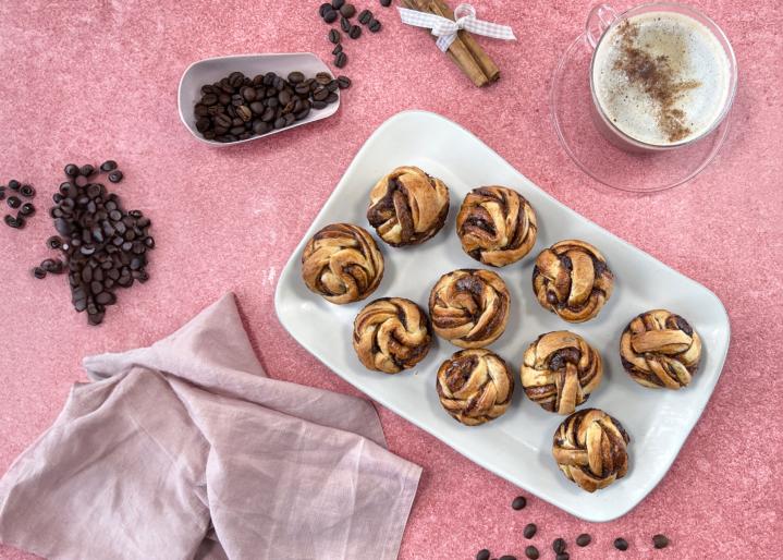 Petits nœuds au café